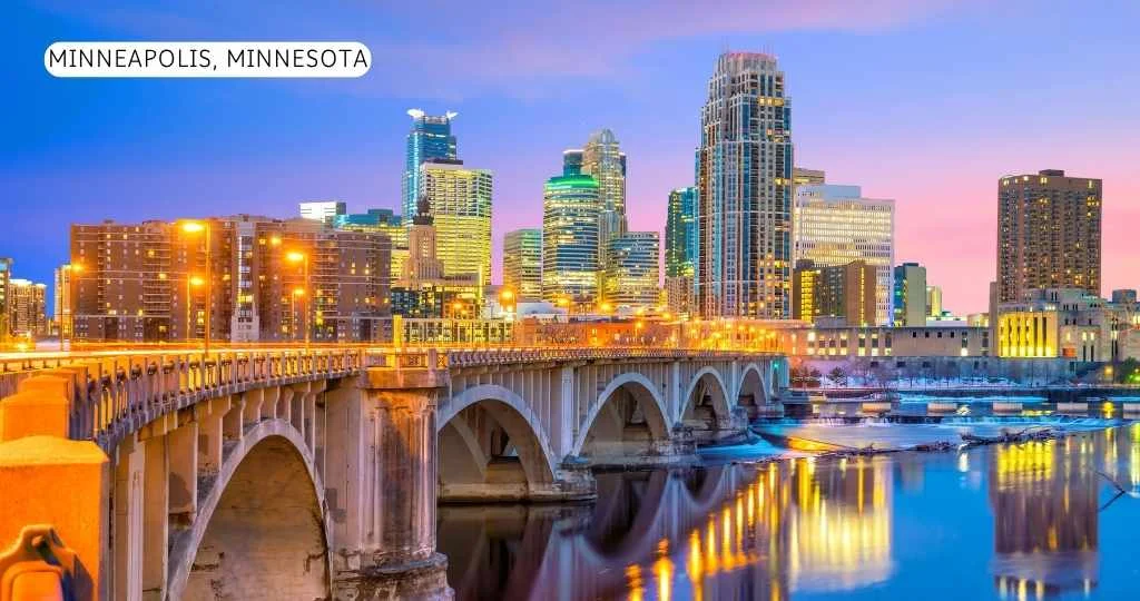 Best Place to Travel Solo Female in US